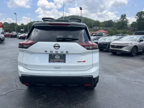 More photos of 2026 NISSAN ROGUE Rock Creek at Oak Ridge Nissan, TN