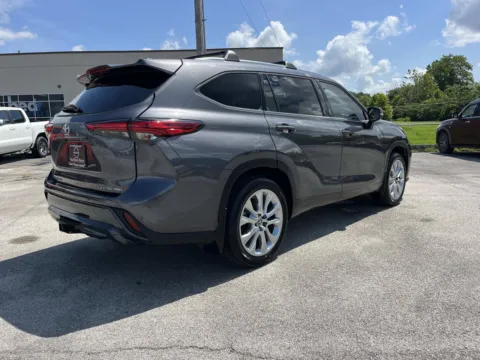 Another view of 2022 TOYOTA HIGHLANDER LIMI Limited for sale in Oak Ridge, TN at Oak Ridge Nissan