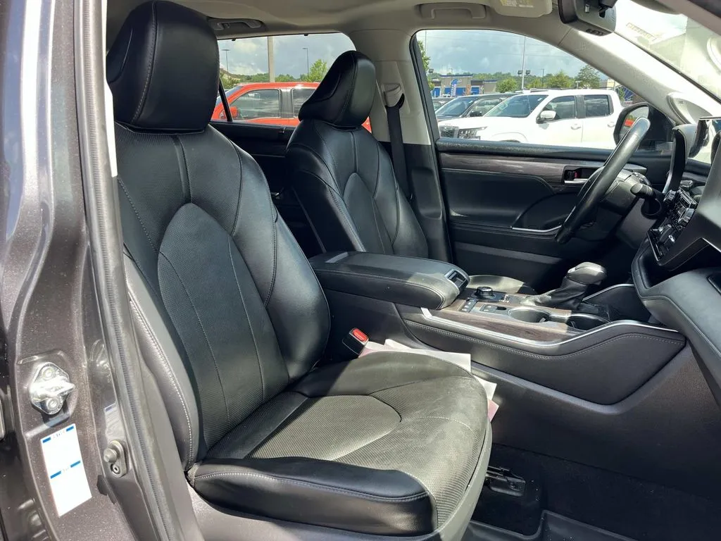 2022 Toyota Highlander Limited - Photo 26
