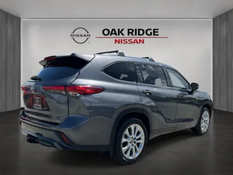 Another view of 2022 Toyota Highlander Limited for sale in Oak Ridge, TN at Oak Ridge Nissan