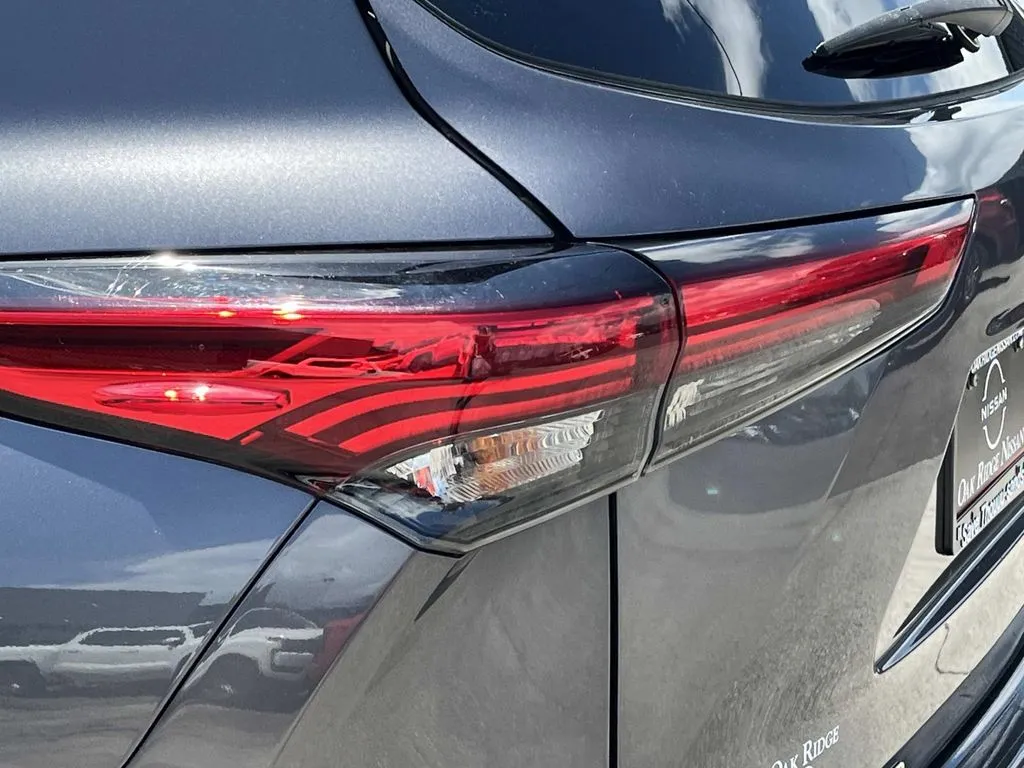 2022 Toyota Highlander Limited - Photo 10