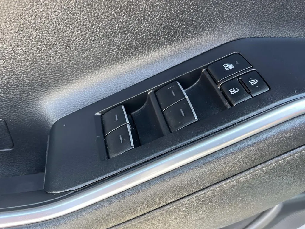 2022 Toyota Highlander Limited - Photo 29