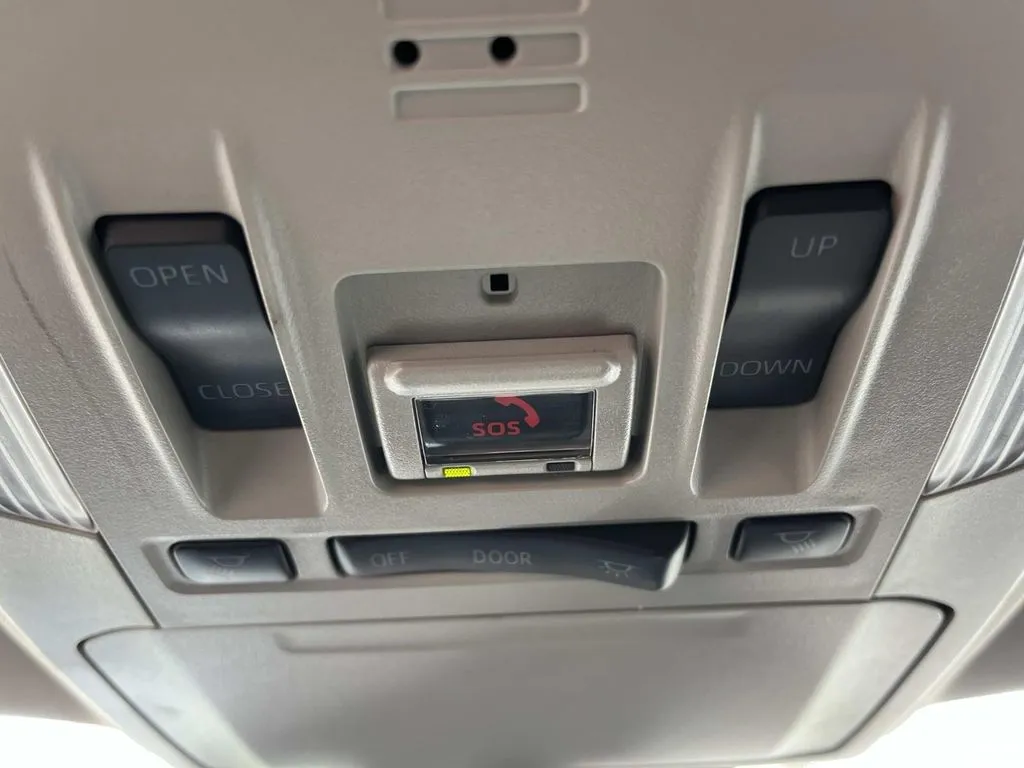 2022 Toyota Highlander Limited - Photo 16