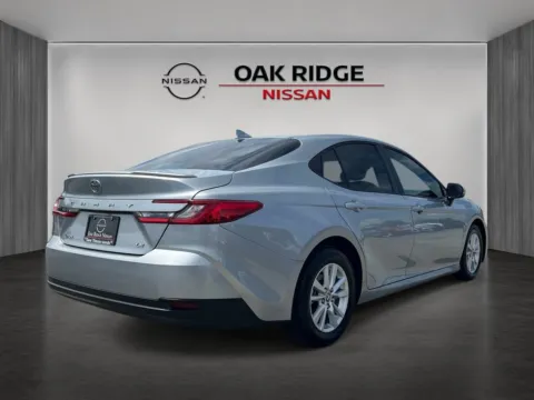 Another view of 2025 Toyota Camry Hybrid LE for sale in Oak Ridge, TN at Oak Ridge Nissan