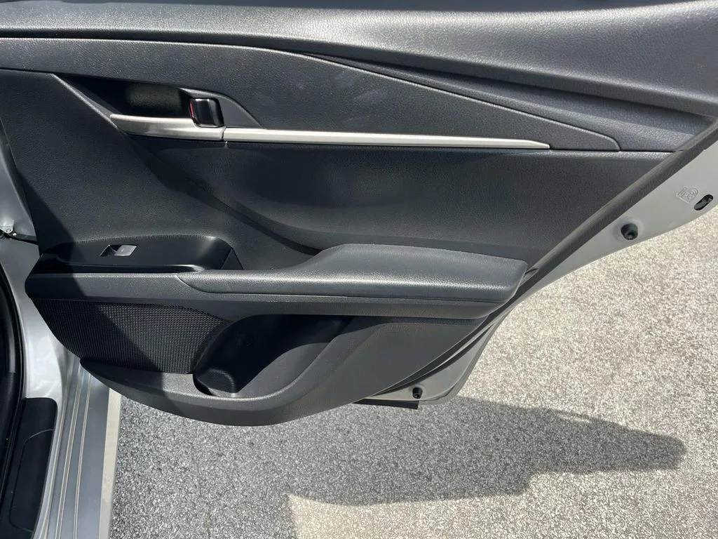 2025 Toyota Camry LE - Photo 20