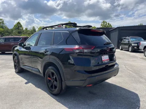 More photos of 2026 NISSAN ROGUE Rock Creek at Oak Ridge Nissan, TN