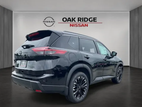 Another view of 2026 Nissan Rogue Dark Armor for sale in Oak Ridge, TN at Oak Ridge Nissan