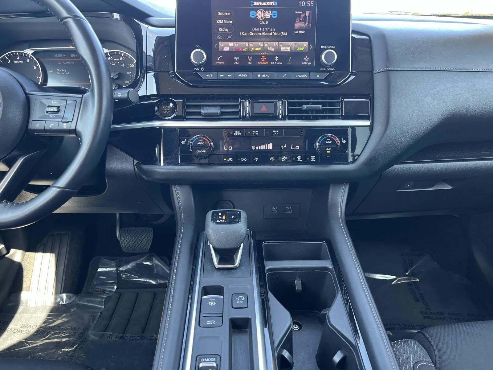 2025 Nissan Pathfinder SV - Photo 16