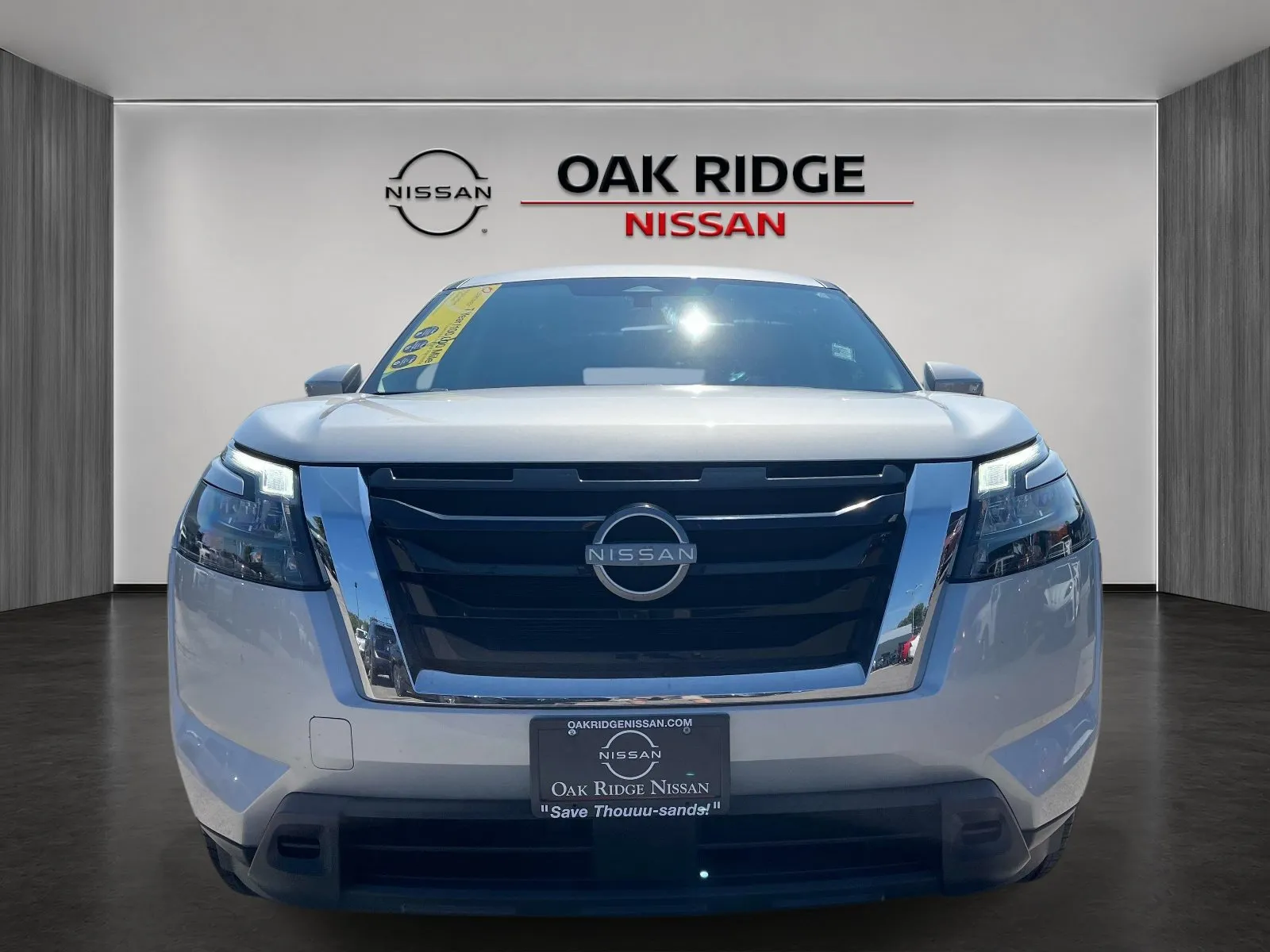 2025 Nissan Pathfinder SV - Photo 8