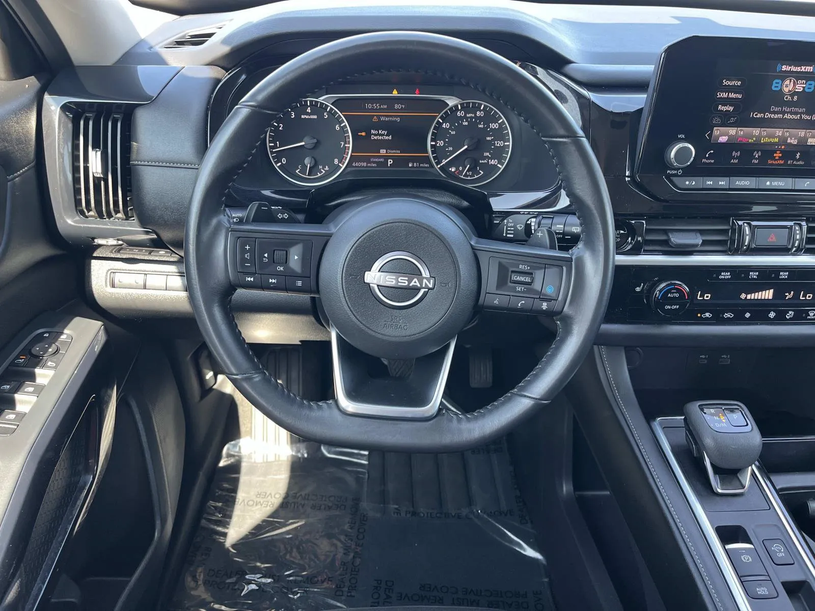 2025 Nissan Pathfinder SV - Photo 12