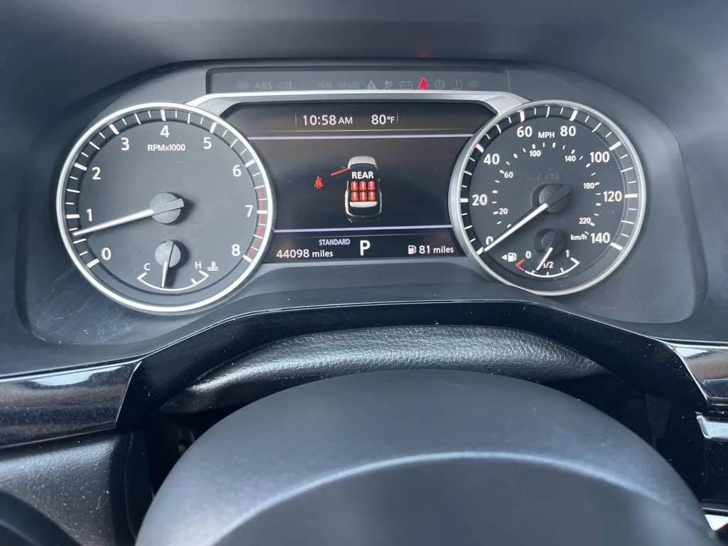 2025 Nissan Pathfinder SV - Photo 36