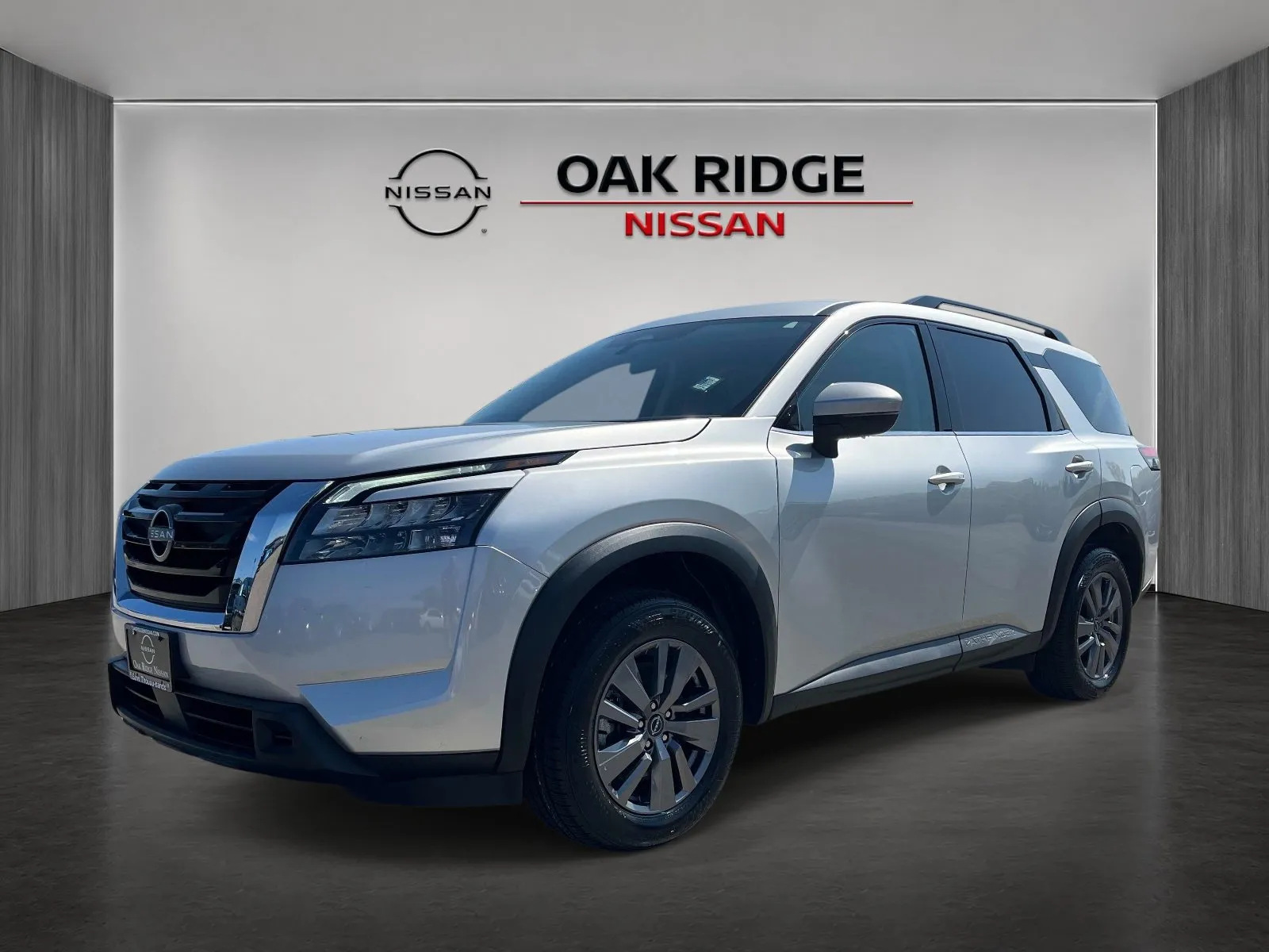 2025 Nissan Pathfinder SV - Photo 7