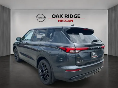 More photos of 2026 Nissan Rogue Plug-in Hybrid SL at Oak Ridge Nissan, TN