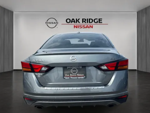 More photos of 2021 NISSAN ALTIMA SR 2.5 SR at Oak Ridge Nissan, TN
