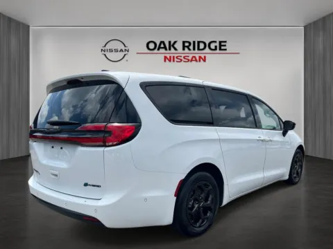 Another view of 2024 Chrysler Pacifica Hybrid S Appearance Pkg for sale in Oak Ridge, TN at Oak Ridge Nissan