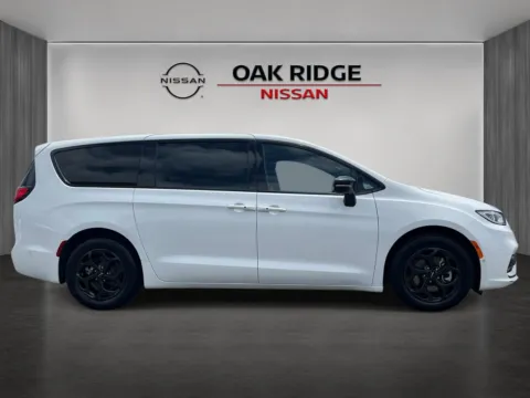 Photos of 2024 CHRYSLER PACIFICA HYBRID Hybrid S Appearance Pkg for sale in Oak Ridge, TN at Oak Ridge Nissan