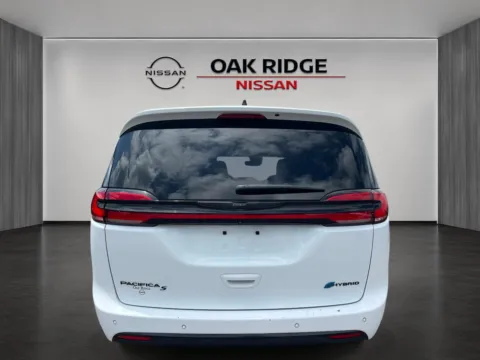More photos of 2024 CHRYSLER PACIFICA HYBRID Hybrid S Appearance Pkg at Oak Ridge Nissan, TN