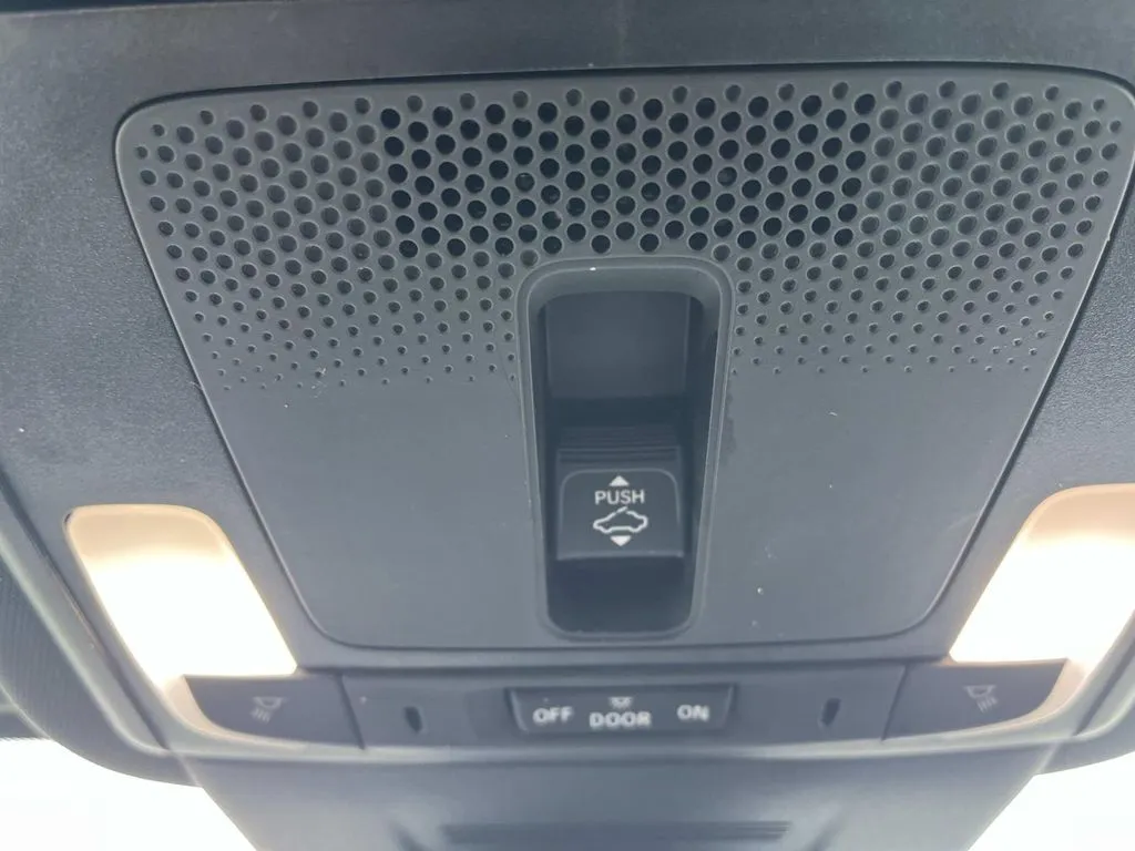 2025 Honda CR-V Sport-L - Photo 17