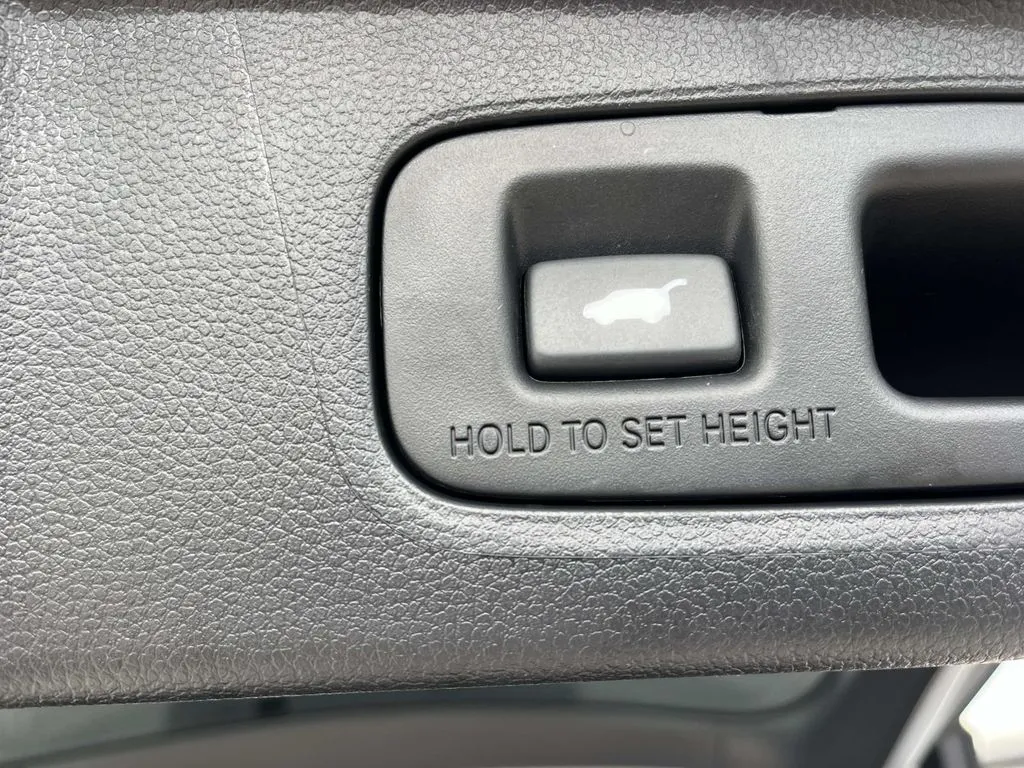 2025 Honda CR-V Sport-L - Photo 23