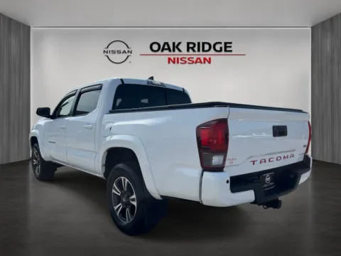 More photos of 2018 Toyota Tacoma TRD Sport at Oak Ridge Nissan, TN