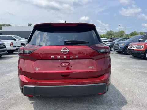 More photos of 2024 NISSAN ROGUE S at Oak Ridge Nissan, TN
