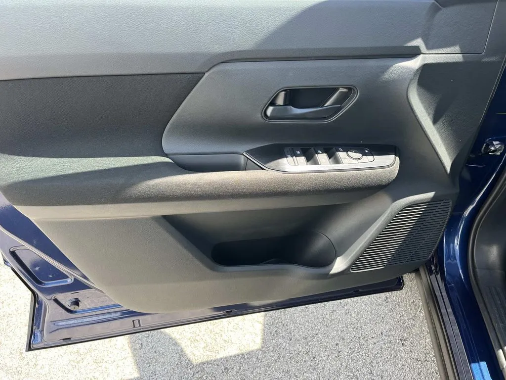 2026 Nissan KICKS S - Photo 26