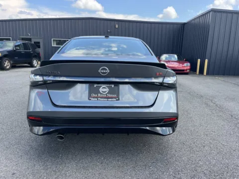 More photos of 2026 NISSAN SENTRA SR at Oak Ridge Nissan, TN