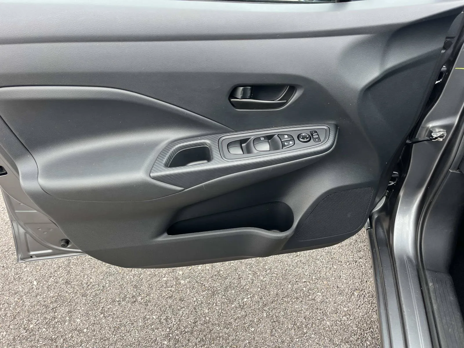 2025 Nissan Versa Sedan S - Photo 23