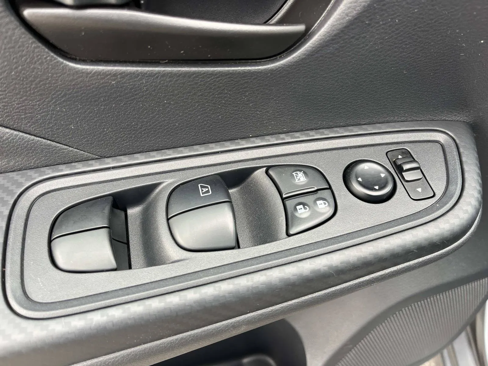 2025 Nissan Versa Sedan S - Photo 24