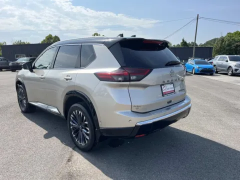 More photos of 2025 Nissan Rogue Platinum at Oak Ridge Nissan, TN