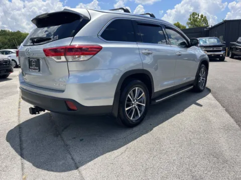 Another view of 2019 TOYOTA HIGHLANDER SE/X for sale in Oak Ridge, TN at Oak Ridge Nissan