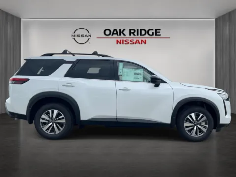 Photos of 2026 NISSAN PATHFINDER SL for sale in Oak Ridge, TN at Oak Ridge Nissan