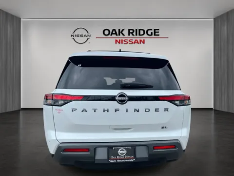 More photos of 2026 Nissan Pathfinder SL at Oak Ridge Nissan, TN