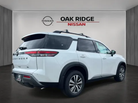 Another view of 2026 Nissan Pathfinder SL for sale in Oak Ridge, TN at Oak Ridge Nissan