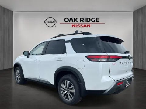More photos of 2026 NISSAN PATHFINDER SL at Oak Ridge Nissan, TN