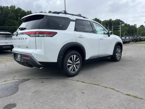 Another view of 2026 NISSAN PATHFINDER SL for sale in Oak Ridge, TN at Oak Ridge Nissan