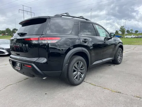 Another view of 2026 NISSAN PATHFINDER SV for sale in Oak Ridge, TN at Oak Ridge Nissan