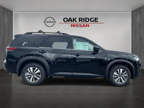 Photos of 2026 NISSAN PATHFINDER SL for sale in Oak Ridge, TN at Oak Ridge Nissan