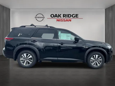 Photos of 2026 Nissan Pathfinder SL for sale in Oak Ridge, TN at Oak Ridge Nissan
