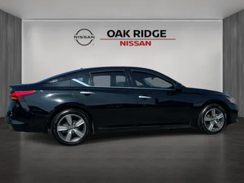 Photos of 2021 Nissan Altima 2.5 SL for sale in Oak Ridge, TN at Oak Ridge Nissan