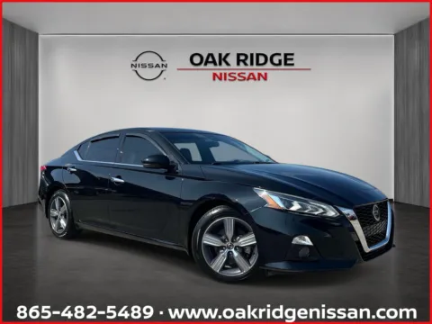 Black 2021 Nissan Altima 2.5 SL for sale in Oak Ridge, TN