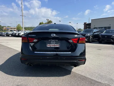 More photos of 2021 Nissan Altima 2.5 SL at Oak Ridge Nissan, TN