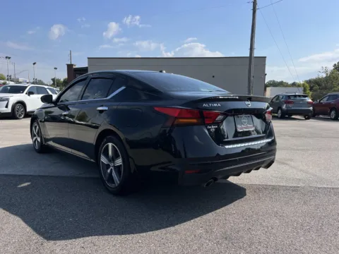 More photos of 2021 Nissan Altima 2.5 SL at Oak Ridge Nissan, TN