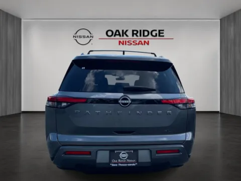 More photos of 2026 Nissan Pathfinder SL at Oak Ridge Nissan, TN