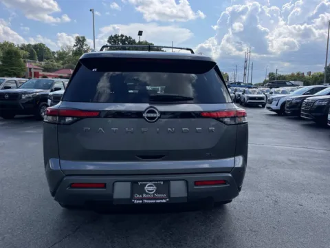 More photos of 2026 NISSAN PATHFINDER SL at Oak Ridge Nissan, TN