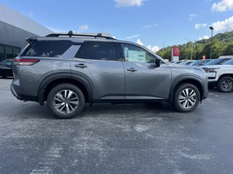 Photos of 2026 NISSAN PATHFINDER SL for sale in Oak Ridge, TN at Oak Ridge Nissan