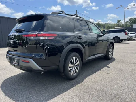 Another view of 2026 NISSAN PATHFINDER SL for sale in Oak Ridge, TN at Oak Ridge Nissan