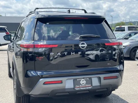 More photos of 2026 NISSAN PATHFINDER SL at Oak Ridge Nissan, TN