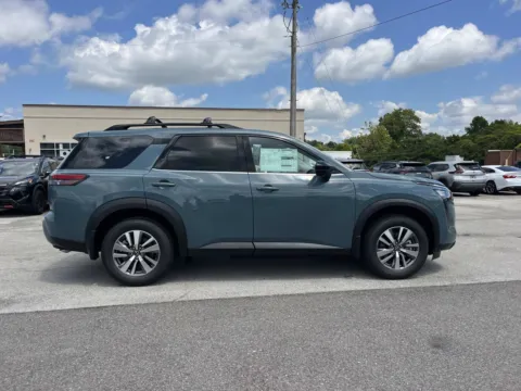 Photos of 2026 NISSAN PATHFINDER SL for sale in Oak Ridge, TN at Oak Ridge Nissan