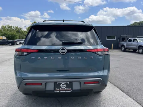 More photos of 2026 NISSAN PATHFINDER SL at Oak Ridge Nissan, TN